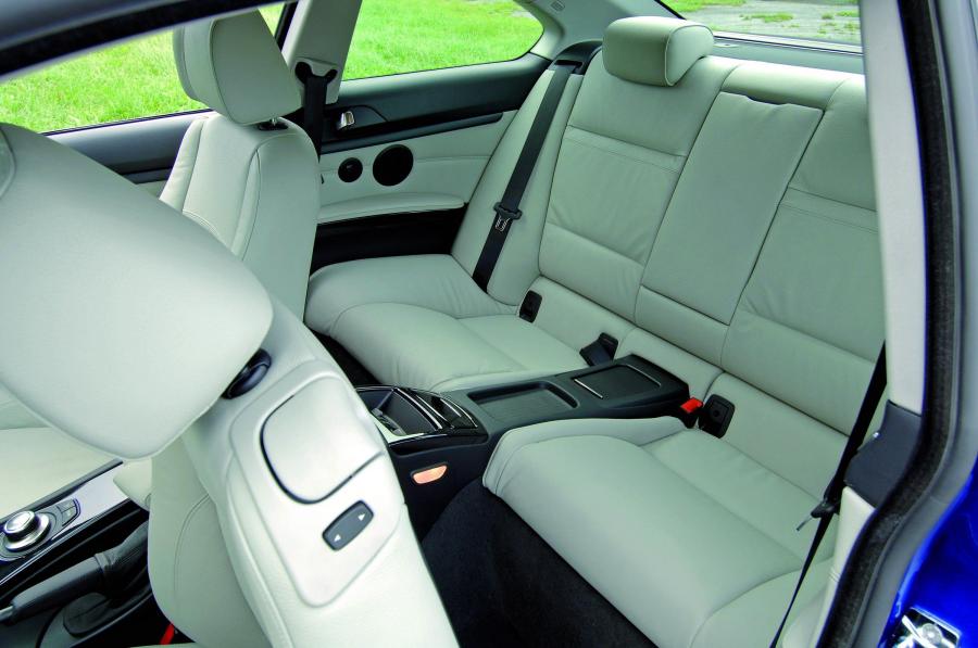  BMW 3-Series Coupe 2007 года  (фото 99 из 219)